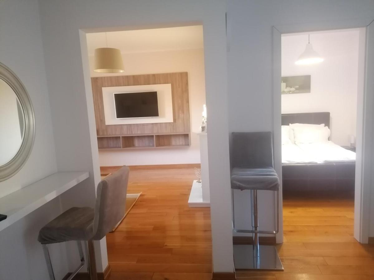 Monte Pula, Free Parking Apartment Bagian luar foto