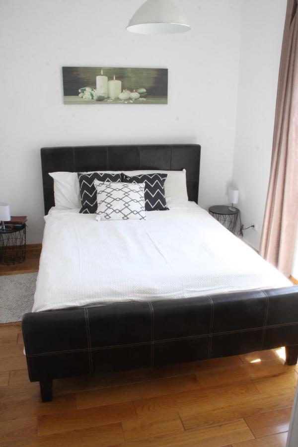 Monte Pula, Free Parking Apartment Bagian luar foto